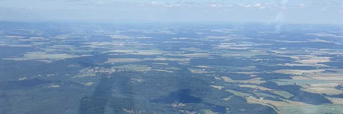 Flugwegposition um 11:39:17: Aufgenommen in der Nähe von Okres Tachov, Tschechien in 1546 Meter